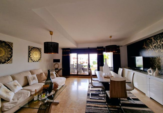 Villa in San Roque - Marina Alcaidesa 2305