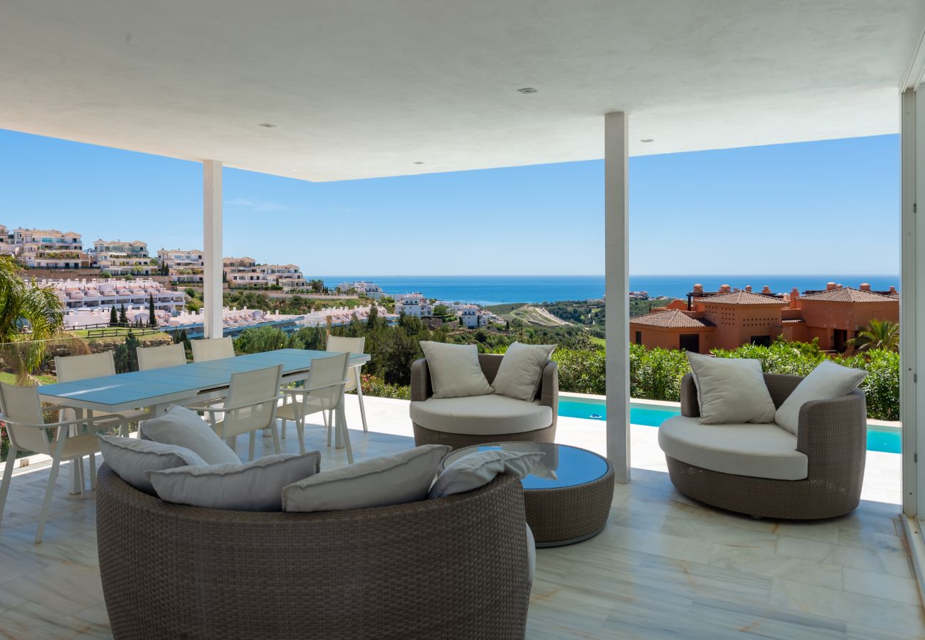 Villa in Casares - Villa Dona Julia 2410 Golf and Sea views