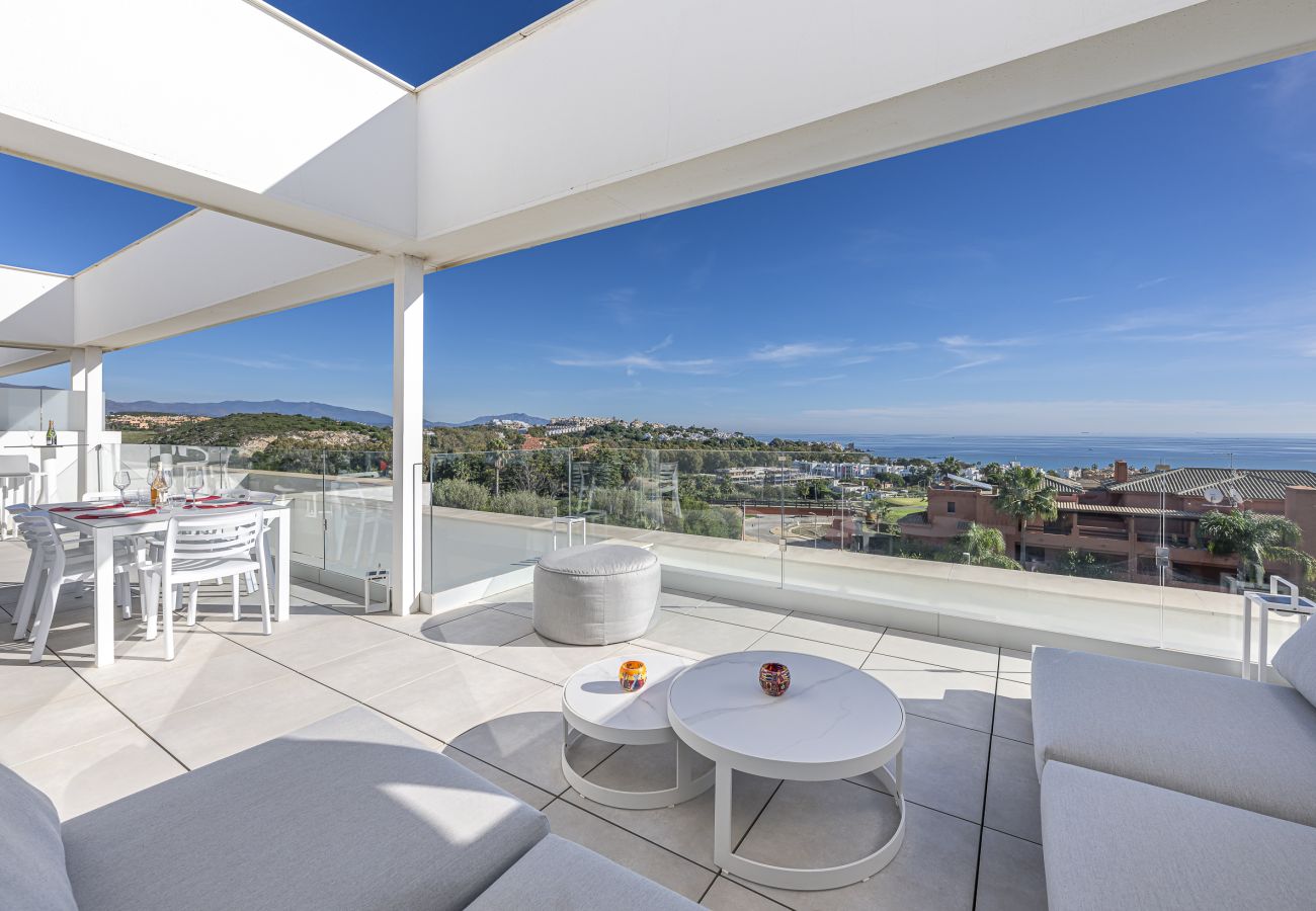 Ferienwohnung in Casares - Luxury Penthouse with Seaview 5010